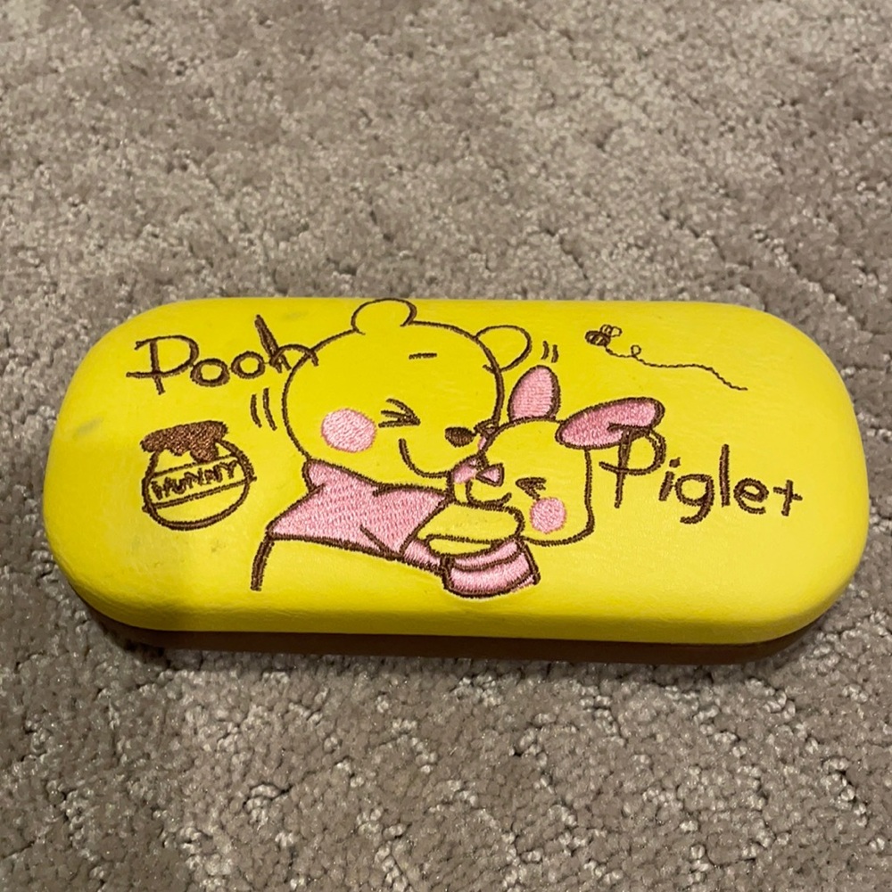 Tokyo Disney Store Pooh & Piglet Sunglass/Eyeglass Case